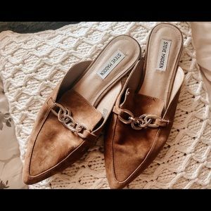 💫Steve Madden flats 💫
Fit a size: 10